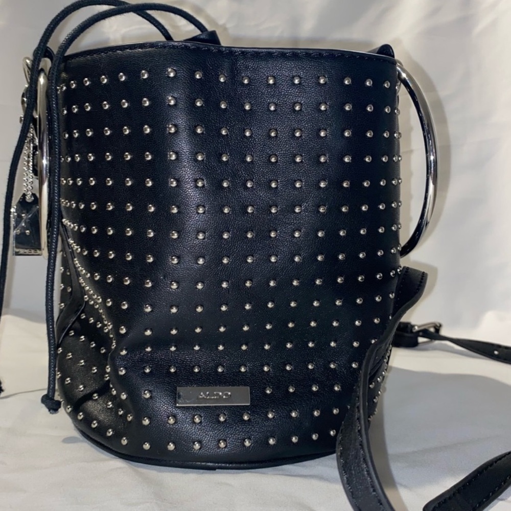 Aldo Bucket Bag - Picture 1 of 3